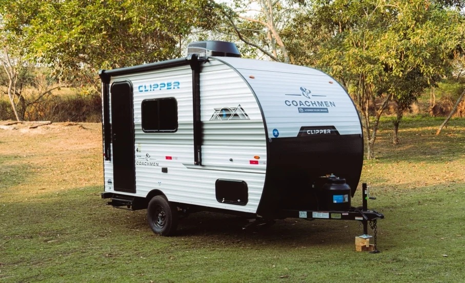 Trailer Coachmen Clipper 14R anunciado pela SC Trailer
